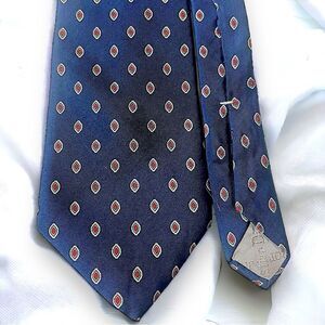 Christian Dior All Silk Navy Blue Red Patterned Necktie Tie 3.5” Width